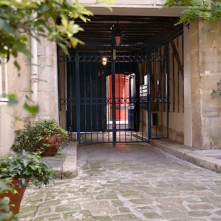 The Sleeping Lion Paris Exterior foto