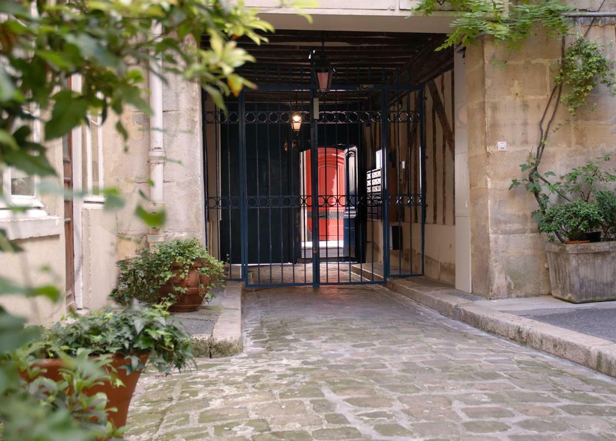 The Sleeping Lion Paris Exterior foto